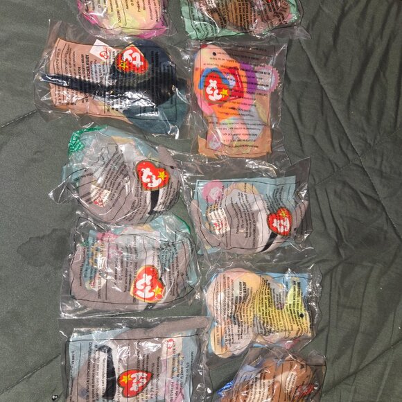 Collection of Beanie Babie - Picture 15 of 16